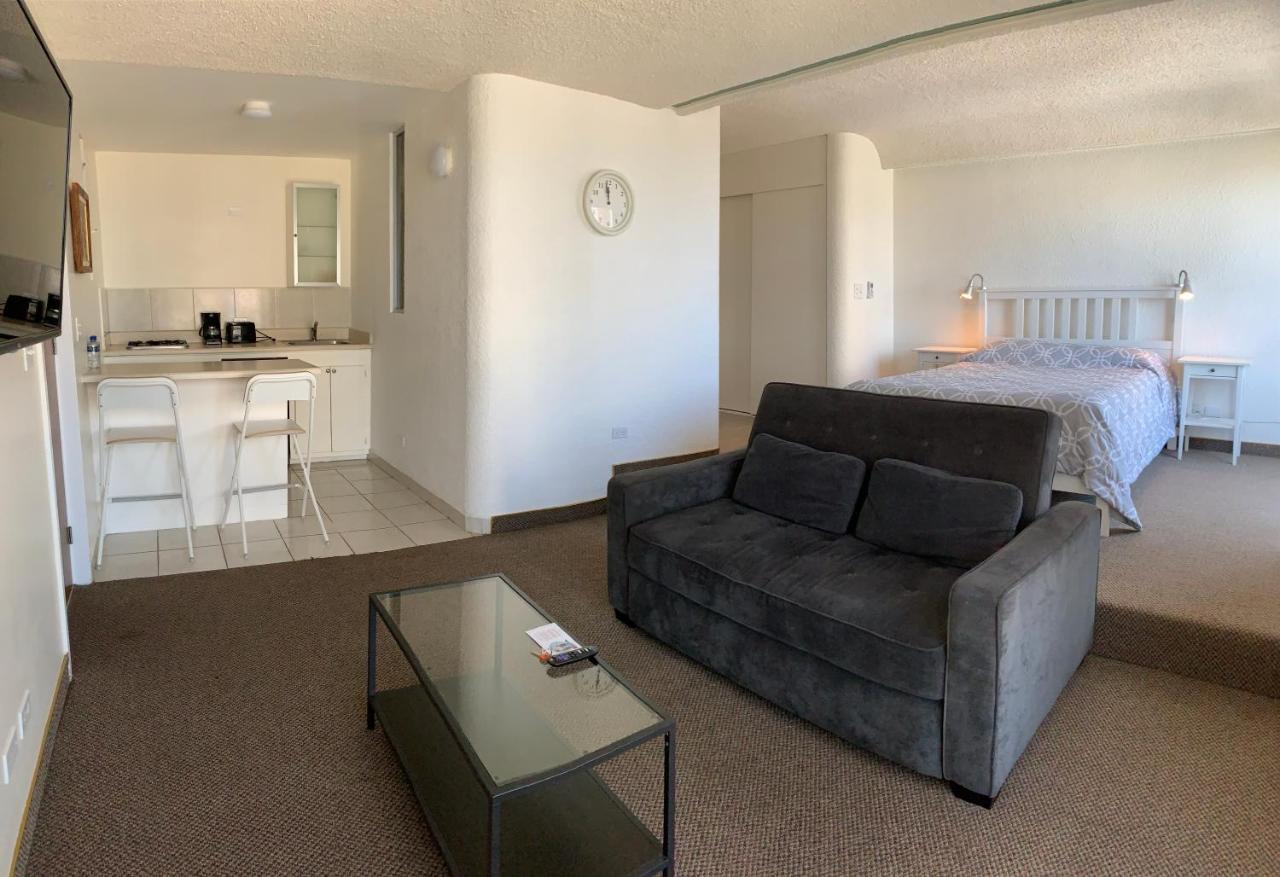 Dali Suites Hotel ティファナ エクステリア 写真