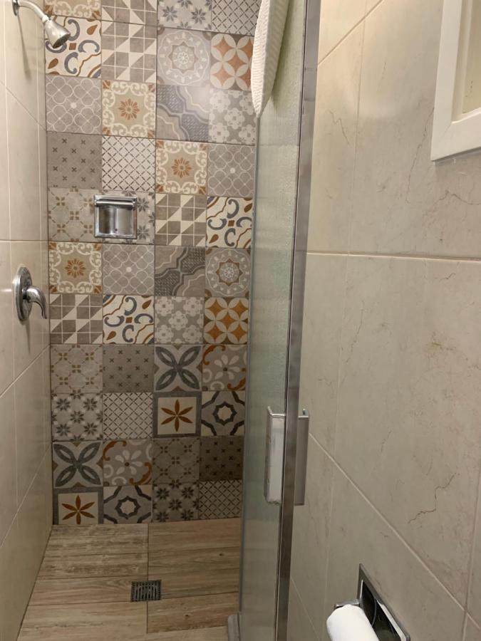 Dali Suites Hotel ティファナ エクステリア 写真