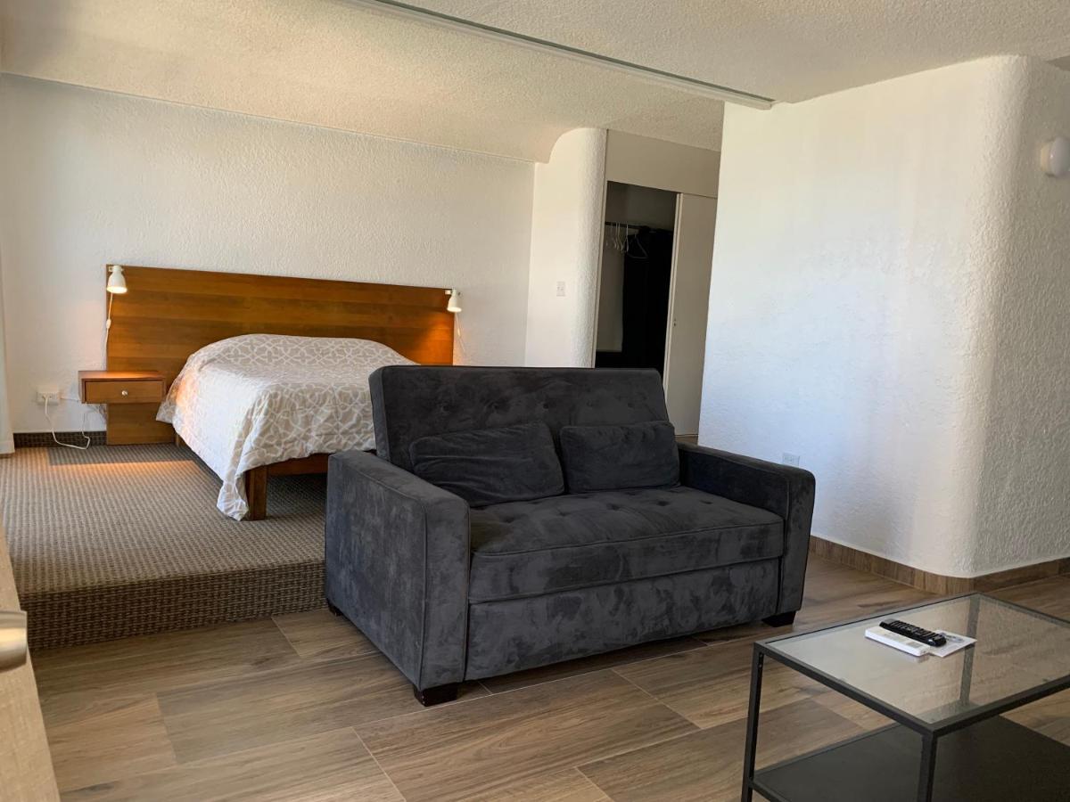 Dali Suites Hotel ティファナ エクステリア 写真